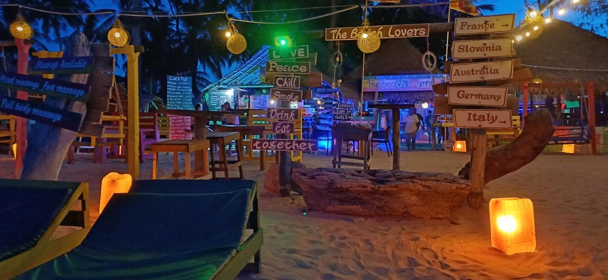 The Beach Lovers 尼拉瓦利 外观 照片