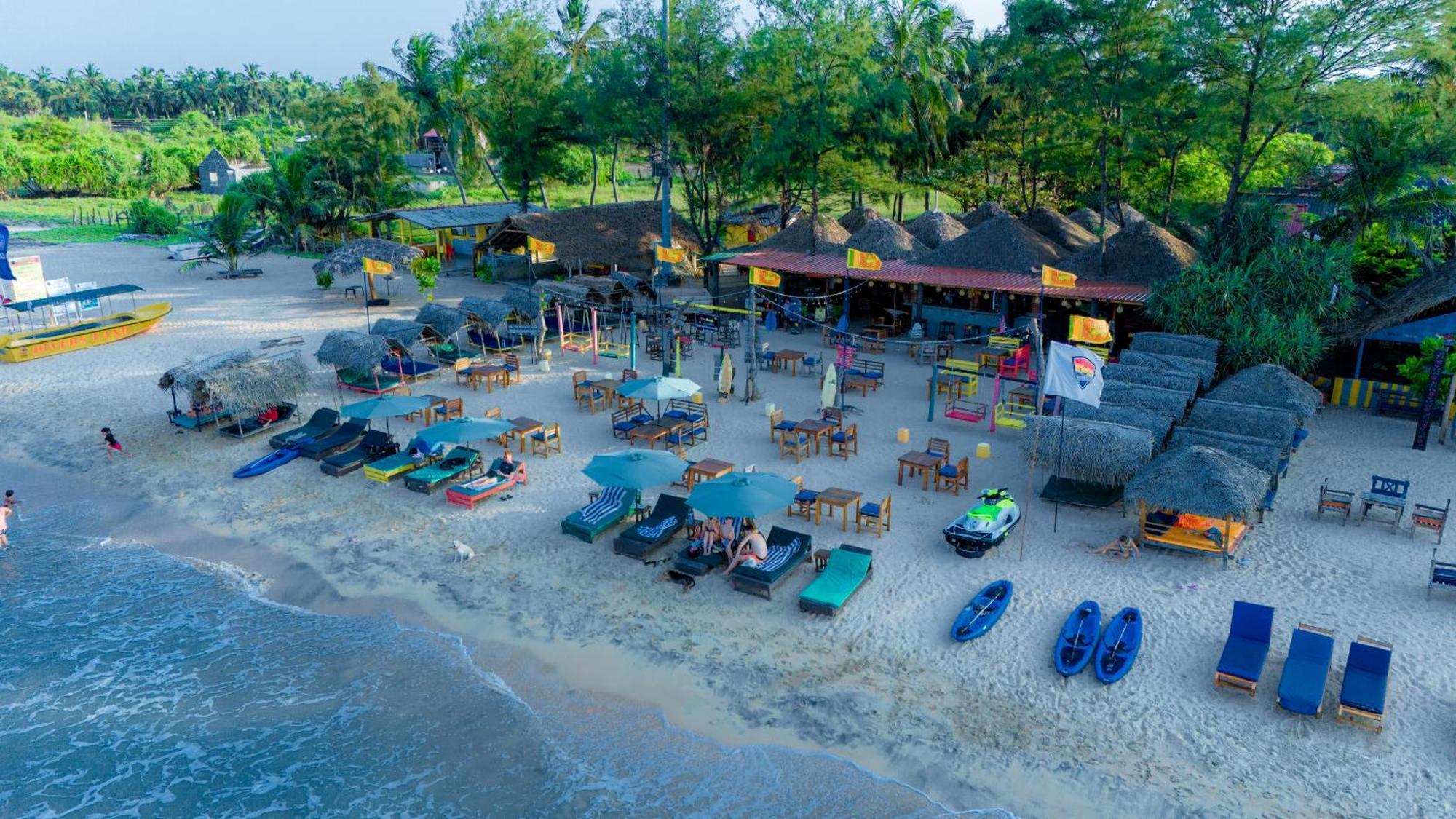 The Beach Lovers 尼拉瓦利 外观 照片